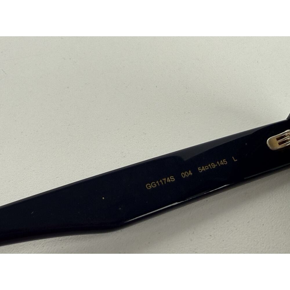 Gucci Logo Rectangular Sunglasses - image 6